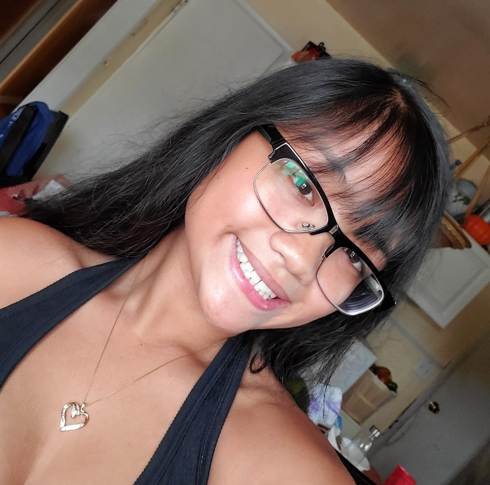 Meet your Posher, Chloe